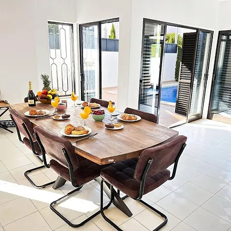 Villa Brasil By Becherish Vilamoura